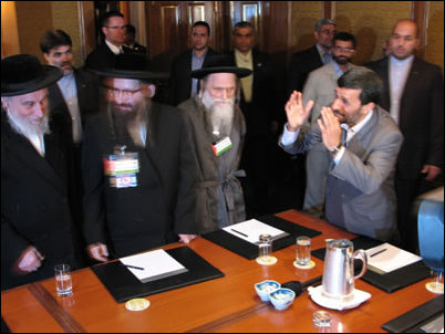 Ahmadinežád a Neturei Karta